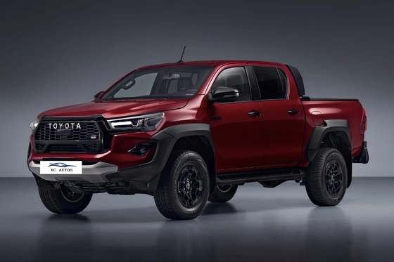 4X4 Pickup Truck Used Toyota Hilux with Multi-link Rear Suspension and LED Headlights