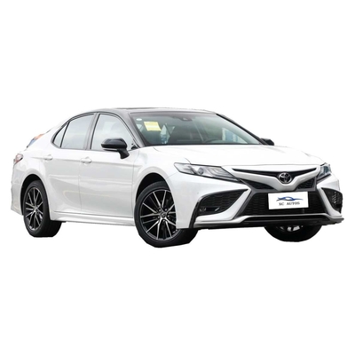 2018 Toyota Camry Used Car with LED Headlights Two-Engine Peak Model and 5 Seats