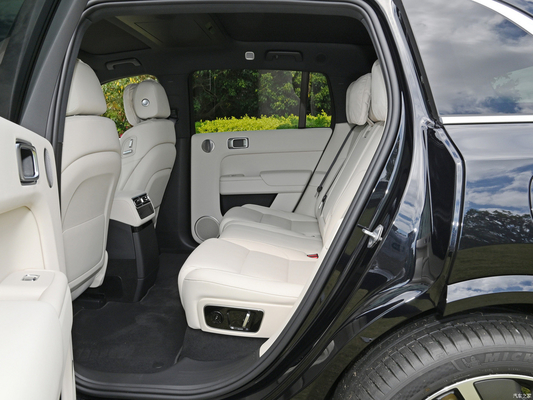 2024 Li L7 Luxury Electric Car 4WD LiXiang L6 Hybrid SUV with Hybrid Fuel Type