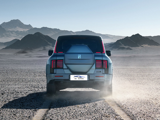 BYD Yangwang U8 Hybrid Car EV SUV Off-road Vehicle for Luxury Off-roading Excitement