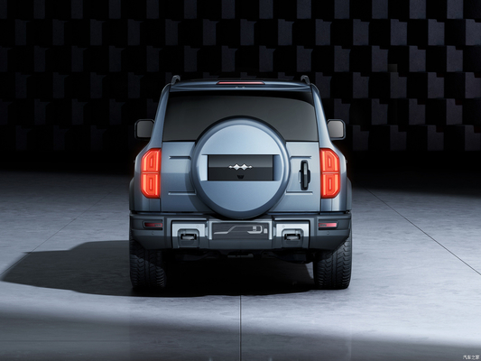Great Fun Luxury BYD Fangchengbao 5 Hybrid Car EV SUV Off-road Vehicle R18 Tire Size