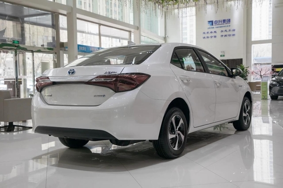 White Toyota Ralink 2017 Second-Hand Hybrid Car with Gasoline Electricity Energy Type