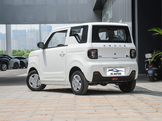 2024 Geely Panda Mini Electric Car 4 Seats 200Km Range Double Wish Bone Rear Suspension