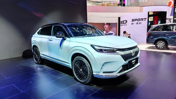 4-door 5-seater Hon da Enp1 420km Edition Gasoline Car with Long Range 420km and Good