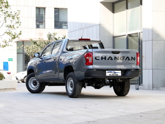 Cruise Control Normal Changan F70 Hunter 2.0T Automatic Pick Up Trucks with 2 Airbags