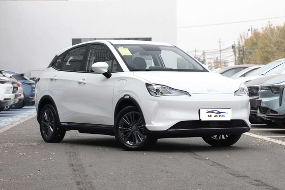 Pure Electric Neta V 5 Seater Car with 400Km Long Endurance and Front 4 Rear 4 Radar