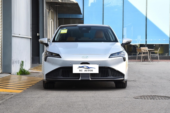 4 Doors 5 Seats AION Used Car Electric Car with Left Steering and Sunroof