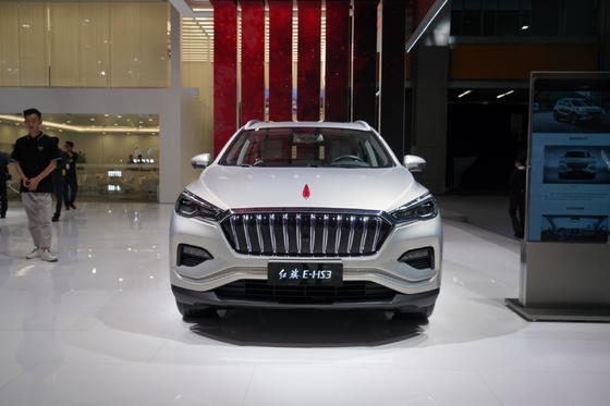 ESC-Equipped Hongqi Ehs3 Electric Car with Euro IV Emission Standard and 407KM Range