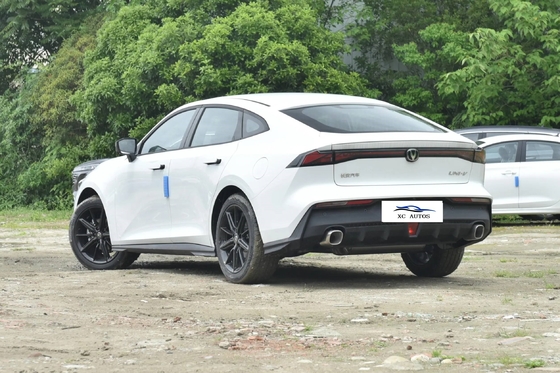 Changan Univ 5-door 5-seat Hatchback The Electric Hybrid Vehicle with Left-Steering