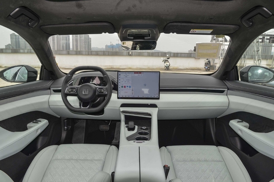 CTLC 675-750km Pure Electric Sedan EV Zeekr 001 2024 Fast Charging High Speed 5 Seats