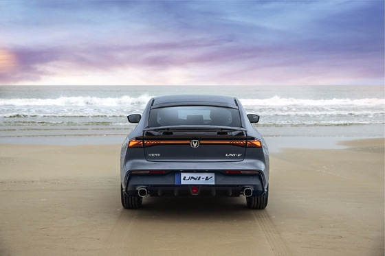 Changan UNI V iDD 1.5t Hybrid The Perfect Combination of Efficiency and Performance
