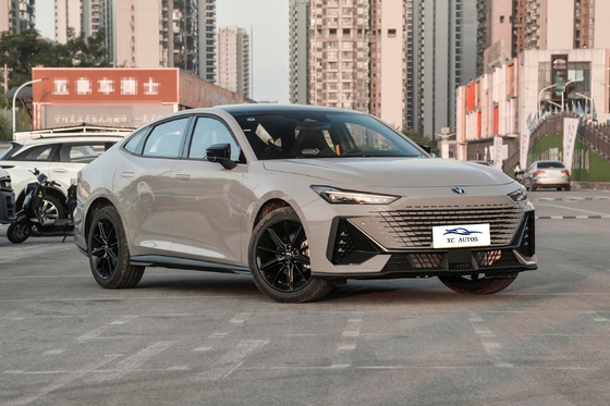 Changan UNI V iDD 1.5t Hybrid The Perfect Combination of Efficiency and Performance