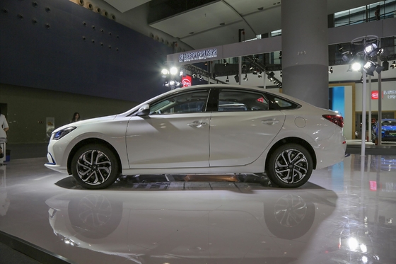 Great Value Changan EADO EV 460 Electric Car EV Sedan 5-door 5-seater Body Structure