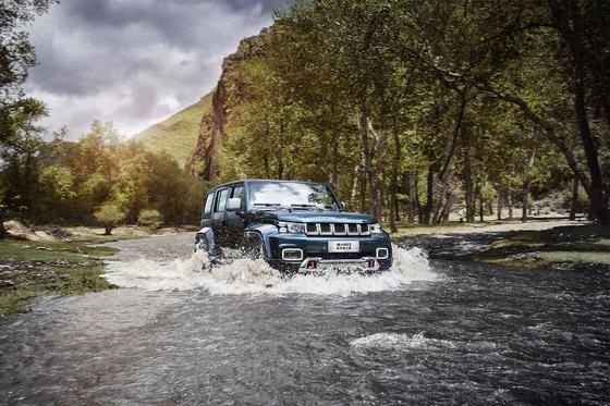 Beijing Bj40 Sunroof Gasoline SUV Car 2.3t Large Vehicle Used Car