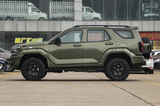Tank 400 Hi4-T Plug High Speed 5-Door 5-Seat Hybrid Car with Multi-link Rear Suspension