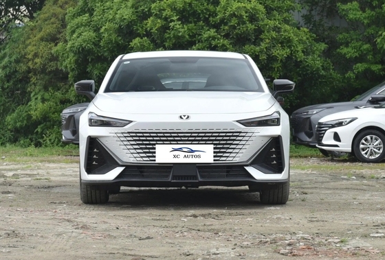 CHANGAN UNI-V ver. Compact Car 1.5T 188hp L4 5-door 5-seat hatchback 7-speed Dual Clutch DCT