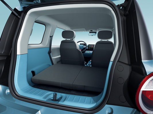 Changan Lumin Hatchback Electric Car EV Sedan with Front 4 Rear 4 Radar at Great Value