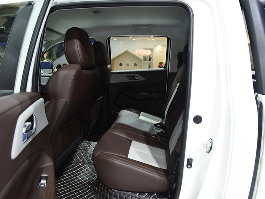 2023 Great Value JMC YUHU7 Petrol Gasoline Pickup Truck with R17 Tire Size