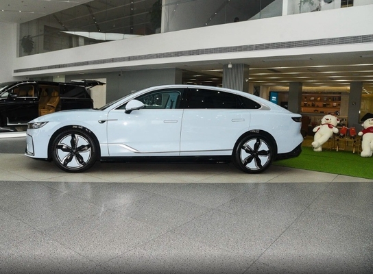 Touch Screen and Front 4 Rear 2 Radar Voyah Zhuiguang Electric Car 2023ver. 580km Standard Range Midsize SUV