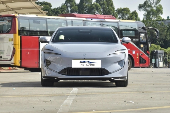 2024 700 Triple Laser Rear Drive Luxury Medium and Large Car 4-door 5-seat Body Structure