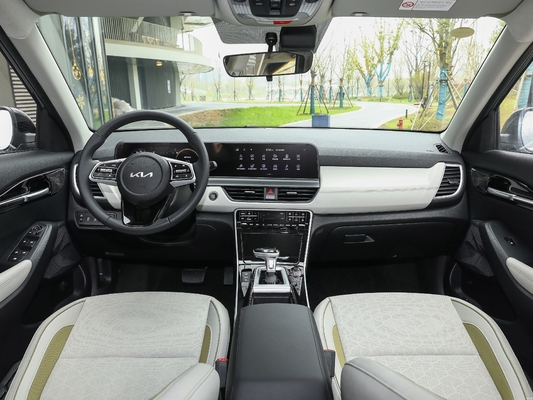 Kia Seltos 2023 SUV with 7-Speed Wet Dual Clutch Gearbox and Torsion Beam Rear Suspension