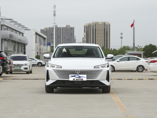2023 Changan Yida Gdi Dct Flagship Model 5 Seat Sedan with 1.5T Engine and LED Camera