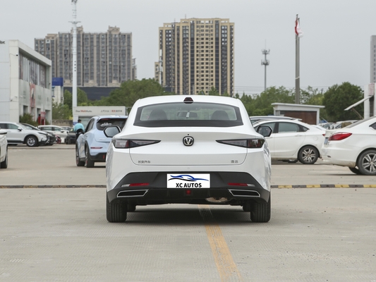 2023 Changan Yida Gdi Dct Flagship Model 5 Seat Sedan with 1.5T Engine and LED Camera