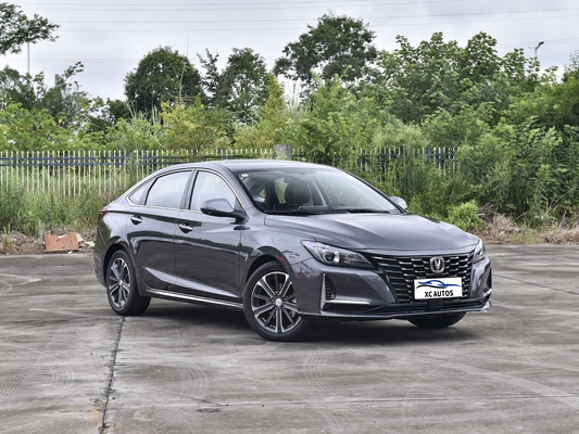 2023 Changan RAETON PLUS Euro VI Emission Sedan with R16 Gas/Petrol and Leather Seats
