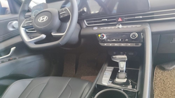 Sedan Hyundai Elantra 2024 with Electric Steering System and L*W*H mm 4720*1810*1415