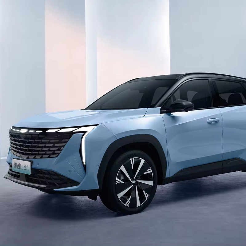 Automatic Geely 1.5TD Raytheon Engine Hybrid Electric Vehicles Geely Boyue L EV with ESC
