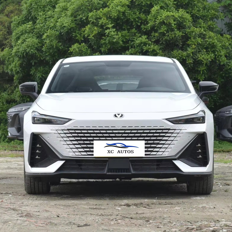 Changan UNI V iDD 1.5t Hybrid The Perfect Combination of Efficiency and Performance