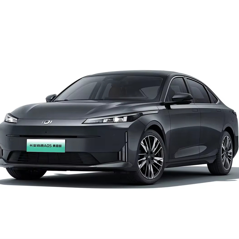 Changan Qiyuan A05 EV Sedan Hybrid Car Great Value and 5-door 5-seater Body Structure