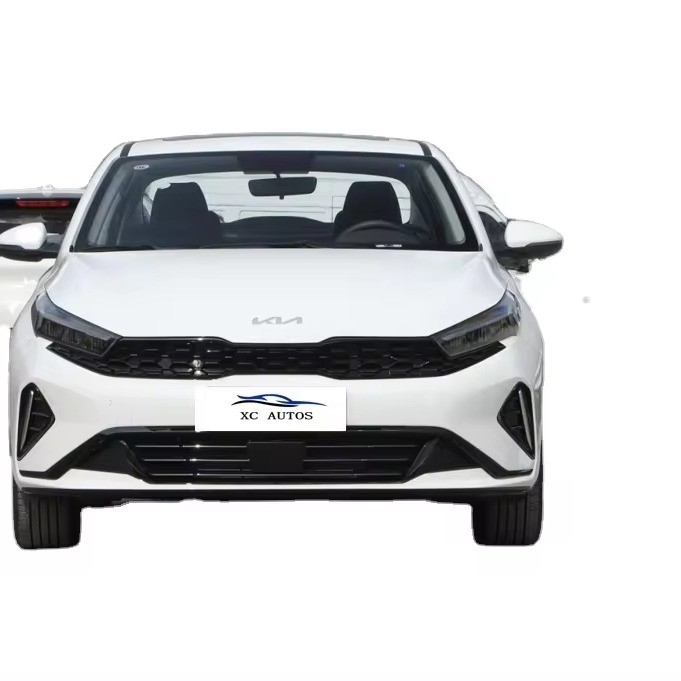 1.5L White Kia K3 2024 Compact Car Petrol Headlight for Online Purchase
