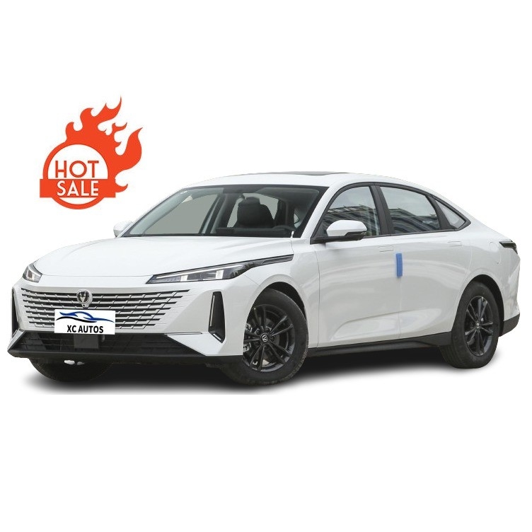 2023 Changan Yida Gdi Dct Flagship Model 5 Seat Sedan with 1.5T Engine and LED Camera